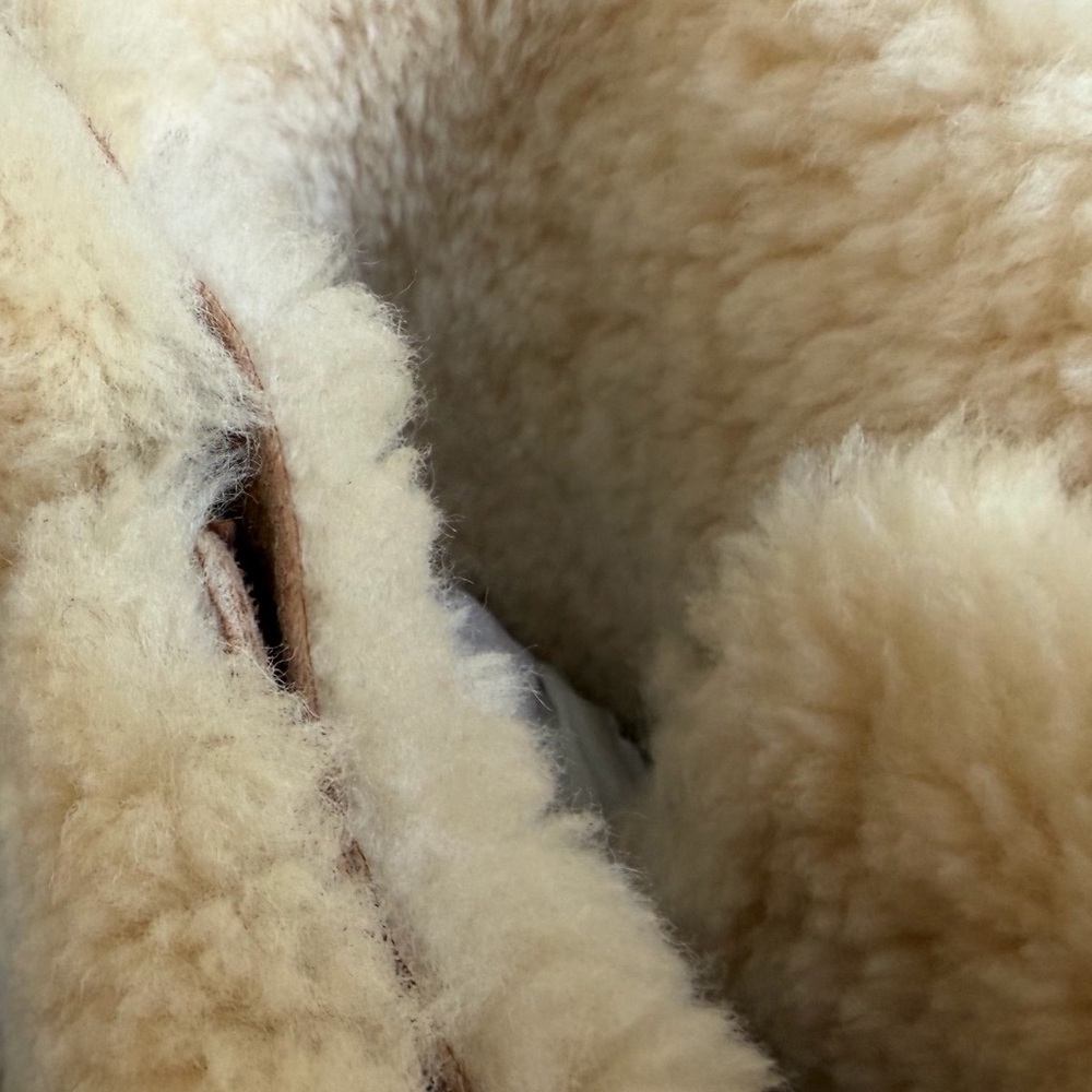 UGG Bailey Button Triplex Suede Chestnut Boots Si… - image 9